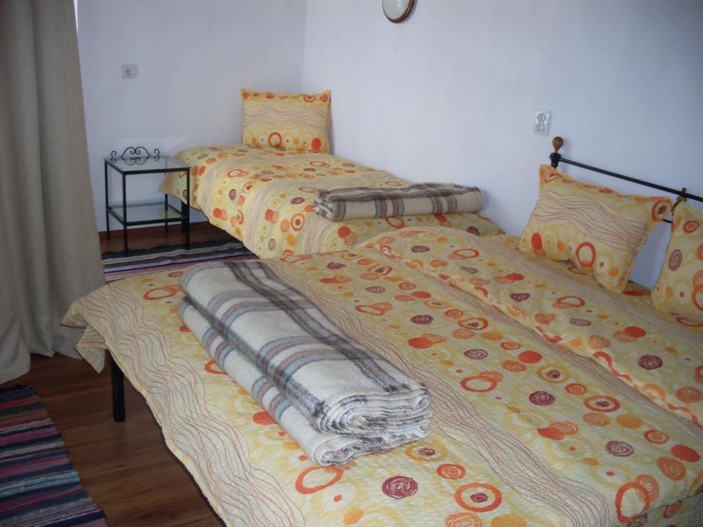 Tsutsovi House Hotel Kalofer Bilik gambar