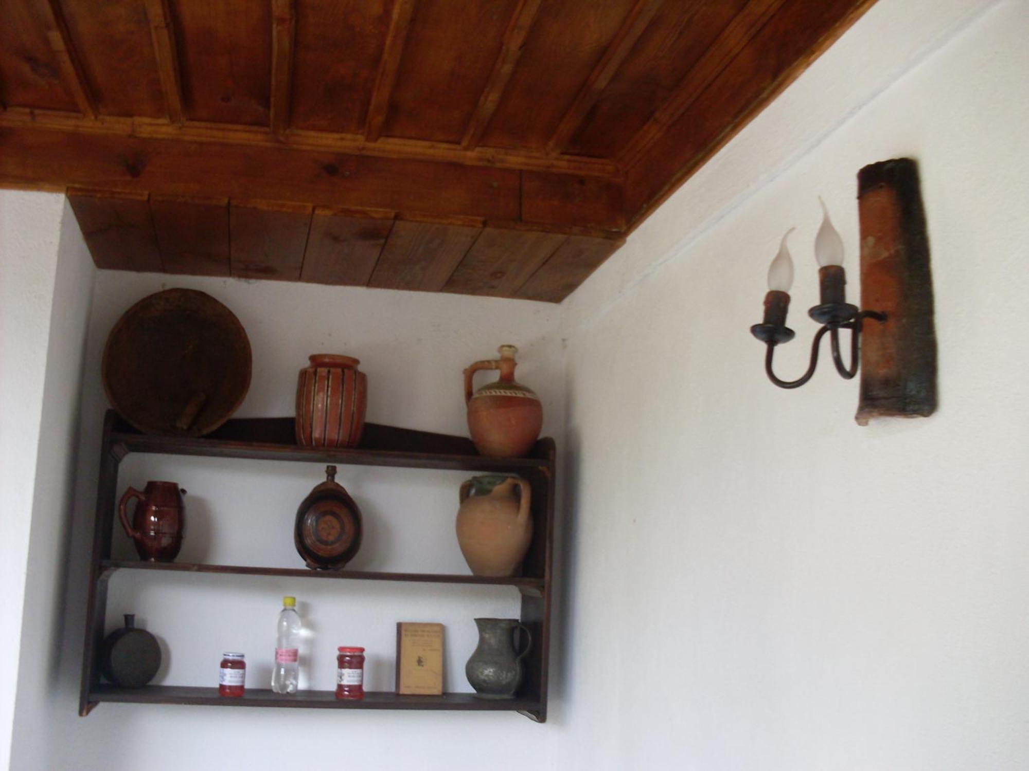 Tsutsovi House Hotel Kalofer Luaran gambar