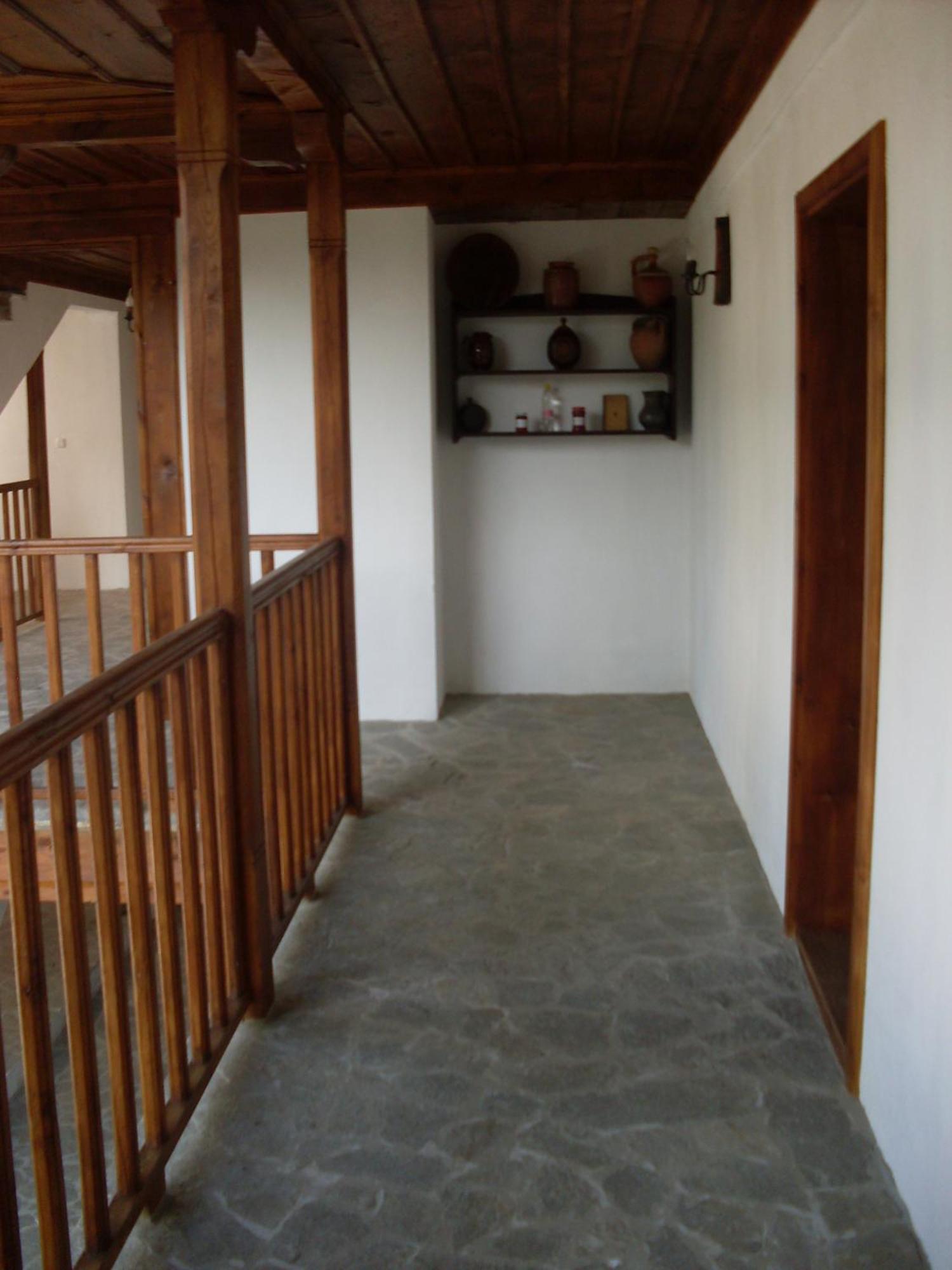 Tsutsovi House Hotel Kalofer Luaran gambar